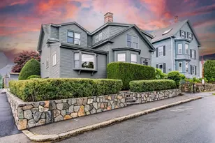 24 Pond St, Marblehead, MA 01945 - Photo 1