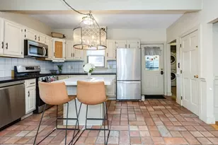 24 Pond St, Marblehead, MA 01945 - Photo 5