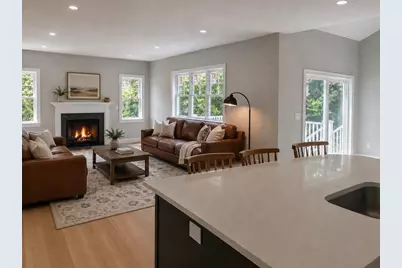 17 West Main, Upton, MA 01568 - Photo 3