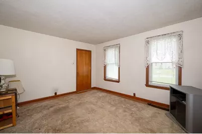 22 Comins Rd, Oxford, MA 01537 - Photo 7