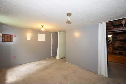 22 Comins Rd, Oxford, MA 01537 - Photo 29