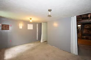 22 Comins Rd, Oxford, MA 01537 - Photo 29