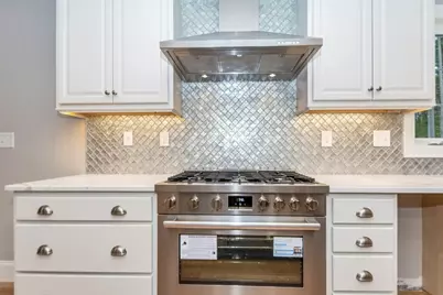 19 Fourth Avenue, Billerica, MA 01821 - Photo 7