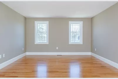 19 Fourth Avenue, Billerica, MA 01821 - Photo 15