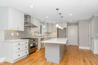 19 Fourth Avenue, Billerica, MA 01821 - Photo 5