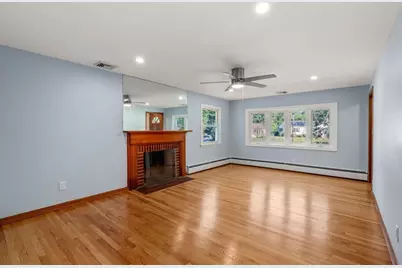 85 Keddy St, Springfield, MA 01109 - Photo 5