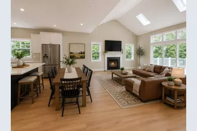 19 West Main Street, Upton, MA 01568 - Photo 3