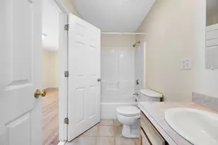 14 Mount Vernon St, Worcester, MA 01605 - Photo 21