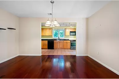 14 Mount Vernon St #A, Worcester, MA 01605 - Photo 5