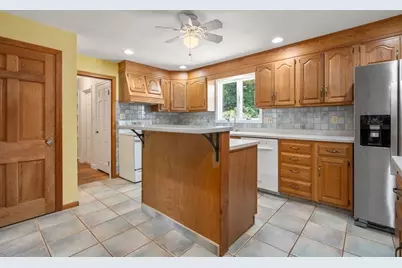 51 Laurelwood Rd, Holden, MA 01520 - Photo 9
