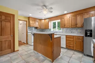 51 Laurelwood Rd, Holden, MA 01520 - Photo 9