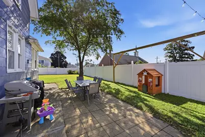 28 Cedar St, Ludlow, MA 01056 - Photo 35