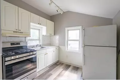 35 Water St, Quincy, MA 02169 - Photo 3