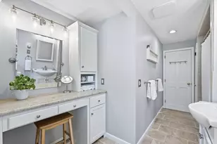 42 Ledgewood Rd, Framingham, MA 01701 - Photo 23