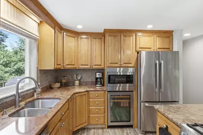 42 Ledgewod Rd, Framingham, MA 01701 - Photo 11