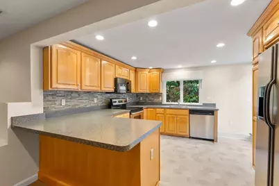 114 Albemarle, Norwood, MA 02062 - Photo 21