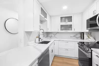 357 Commercial St #206, Boston, MA 02109 - Photo 7