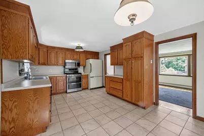 33 Doe Drive, Billerica, MA 01821 - Photo 3