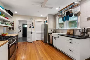 94 Town Hill St, Quincy, MA 02169 - Photo 11