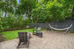 94 Town Hill St, Quincy, MA 02169 - Photo 27