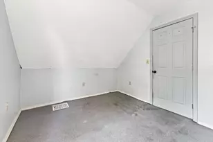 28 Tremont St, Athol, MA 01331 - Photo 27