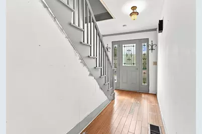 28 Tremont St, Athol, MA 01331 - Photo 9