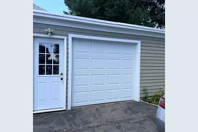 25 Eastern Ave, Beverly, MA 01915 - Photo 3