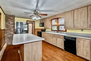 15 Kenwood St, Westfield, MA 01085 - Photo 3
