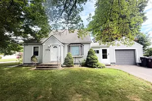 15 Kenwood St, Westfield, MA 01085 - Photo 1