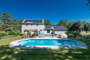 49 Quinnehtuk Rd, Longmeadow, MA 01106 - Photo 3