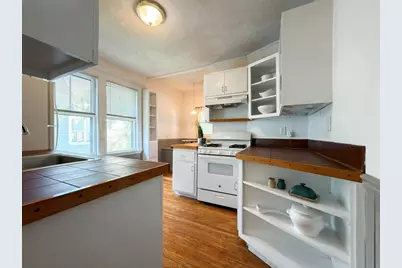 102-104 Pearson Road #2, Somerville, MA 02144 - Photo 5