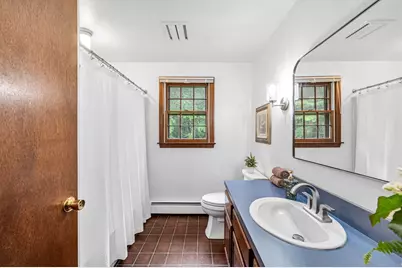 231 Edgewood Road, West Springfield, MA 01089 - Photo 23