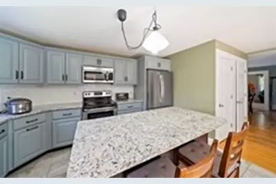 53 West St, Middleborough, MA 02346 - Photo 7
