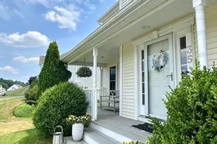35 Brunelle Dr, Rutland, MA 01543 - Photo 3
