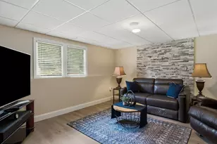 19 Michael Ave, Nashua, NH 03062 - Photo 25
