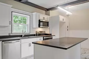 1347 Main St, Leominster, MA 01453 - Photo 15