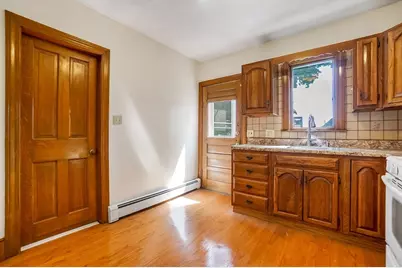57 Lawrence St, Waltham, MA 02451 - Photo 9