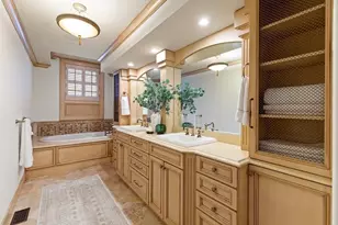 23-25 Beaver Pl, Boston, MA 02108 - Photo 27