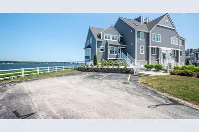 700 Shore Drive #3-303, Fall River, MA 02721 - Photo 3