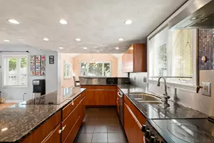 11 Jackson St, Saugus, MA 01906 - Photo 9