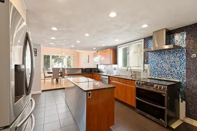 11 Jackson St, Saugus, MA 01906 - Photo 11