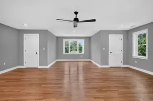 121 Lexington St, Burlington, MA 01803 - Photo 21
