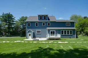 121 Lexington St, Burlington, MA 01803 - Photo 7