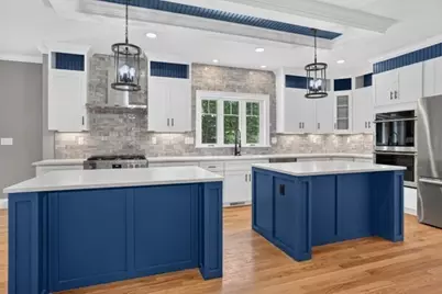 121 Lexington St, Burlington, MA 01803 - Photo 15