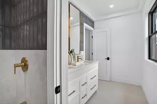 82-84 East Side Pkwy, Newton, MA 02458 - Photo 25