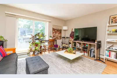 804 Centre Street #208, Boston, MA 02130 - Photo 3