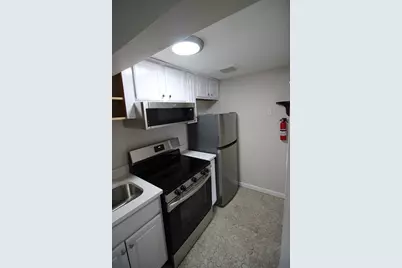 997 Broadway #1, Raynham, MA 02767 - Photo 3