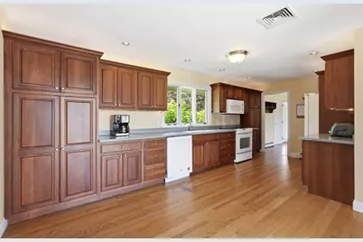 54 Sawmill Plain Rd, Deerfield, MA 01373 - Photo 11
