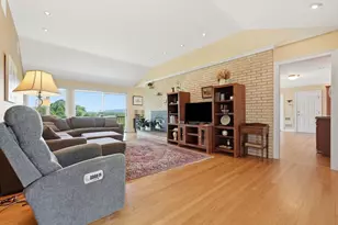 54 Sawmill Plain Rd, Deerfield, MA 01373 - Photo 5