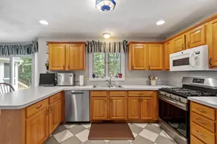 34 Arrowwood St, Methuen, MA 01844 - Photo 7